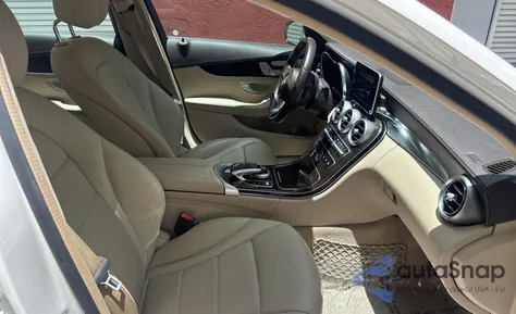 2015 Mercedes-Benz C 300 4Matic from USA, damaged, VIN 55SWF4KB4FU027077